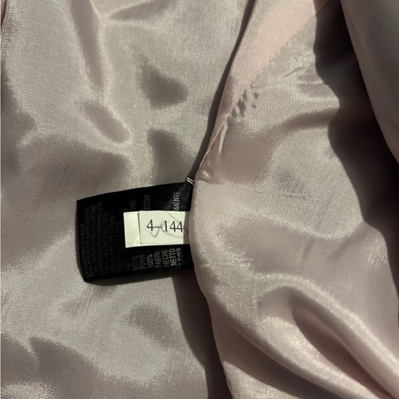 Tahari Arthur S Levine Black Pinstripe Blazer/Pants Suit with White Piping Sz 4 - Picture 7 of 9